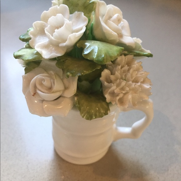 Aynsley Other - Aynsley vintage decorative accent